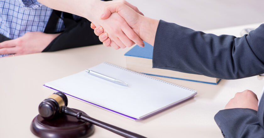 What Should You Expect During Your First Consultation With a Personal Injury Attorney?
